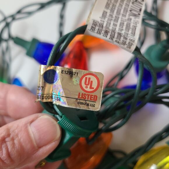 Vintage Outdoor Indoor Christmas Lights C9 Multicolor 25 Bulbs Green Wire - Picture 9 of 12